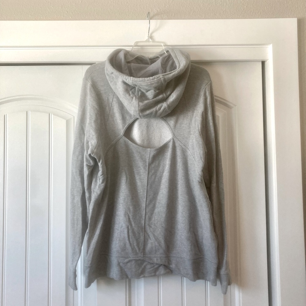 Under Armour Sweatshirt